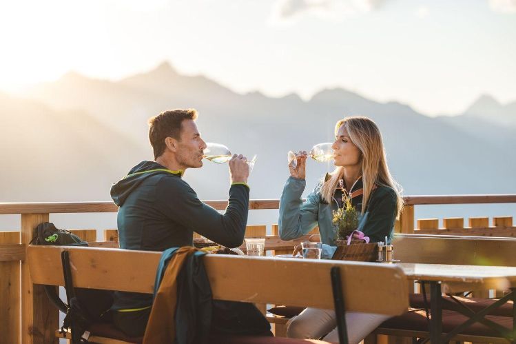 Kirchenkarhütte_Terrase_Sommer