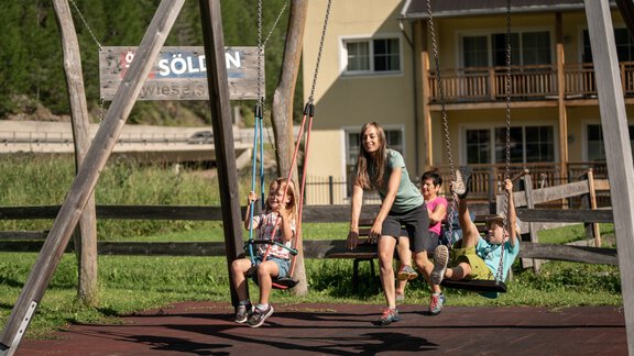 Zwieselstein Kinderspielplatz - Johannes Brunner