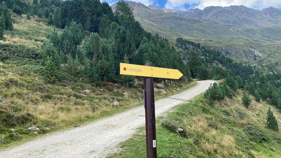 Signpost towards Feldkögele - Nicole Klotz