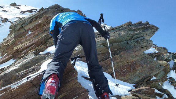 Climbing technical difficulties of grade II alpine difficulty can be mastered for a short time - Ötztal