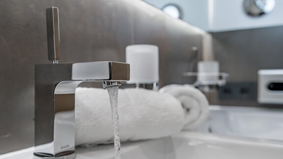 Badezimmer_Waschbecken - Alpenappartement Central Valley Penthouse - Längenfeld