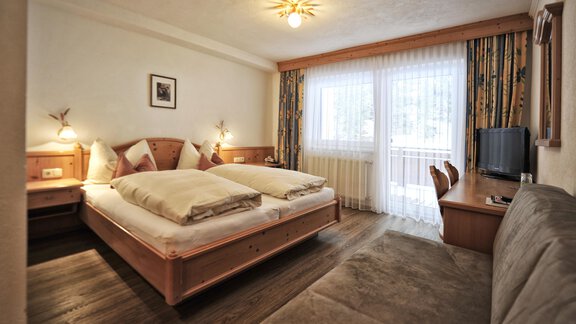 Doppelzimmer Wald Schlafzimmer - Haus Timmelseck - Obergurgl 