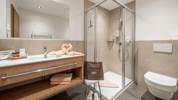mathiesn-bad-zimmer-110-0534 kleiner - Hotel Mathiesn - Obergurgl 