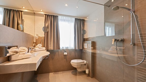 Romantikzimer Schalfblick Bad - Alpenhotel Laurin - Hochgurgl