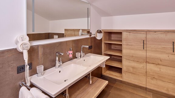 Badezimmer - Alpenappartement Central Valley Penthouse - Längenfeld