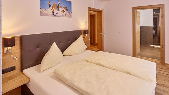 Doppelzimmer mit Bad - Alpenappartement Central Valley Penthouse - Längenfeld