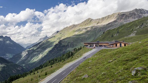 Timmelsjoch High Alpine Road - Hotel Alpenaussicht - Obergurgl 