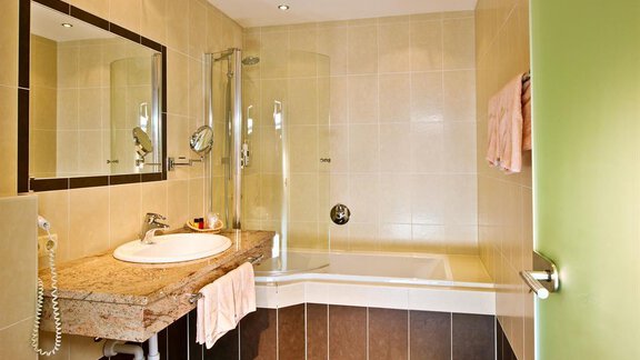 Badezimmer - Hotel Mathiesn - Obergurgl 