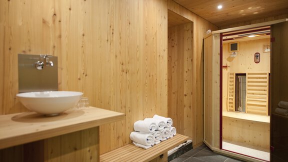 Wellness Eingangsbereich - Universitätszentrum Obergurgl - Obergurgl 