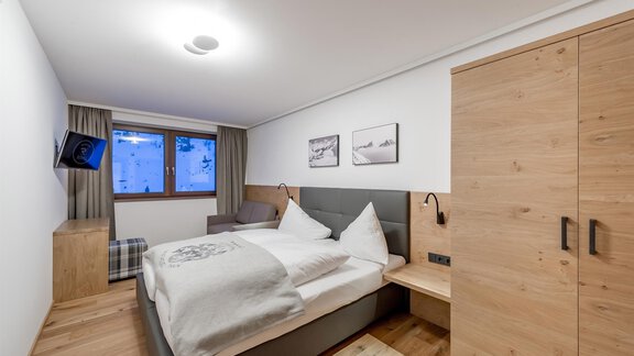 RIGHT_Schlafzimmer 2 - Alpenappartement Piccard N°5 - Obergurgl 