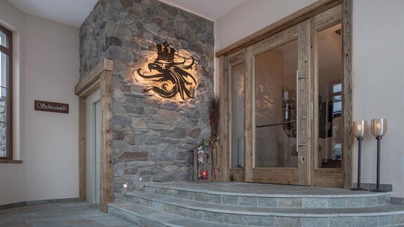 Hoteleingang - Burghotel Alpenglühn - Obergurgl 