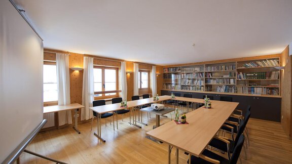 Bibliothek Seminarraum - Universitätszentrum Obergurgl - Obergurgl 