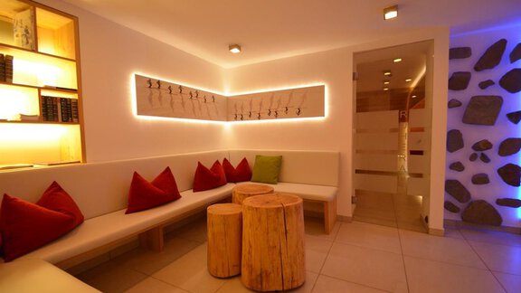 Wellness Eingangsbereich - Universitätszentrum Obergurgl - Obergurgl 