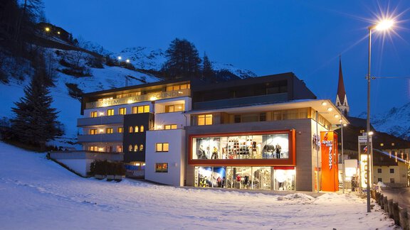 Aussenansicht Winter - Appartementhaus Sieglinde - Sölden