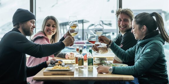 Gletschertisch2 - Gletschertisch Bedienungsrestaurant mit Café-Lounge - Sölden
