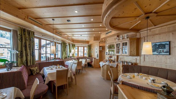 Frühstückszimmer - Hotel-Garni Pirchhütt - Obergurgl 