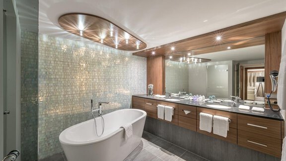 Badezimmer Kristall Suite - Alpen-Wellness Resort Hochfirst - Obergurgl 