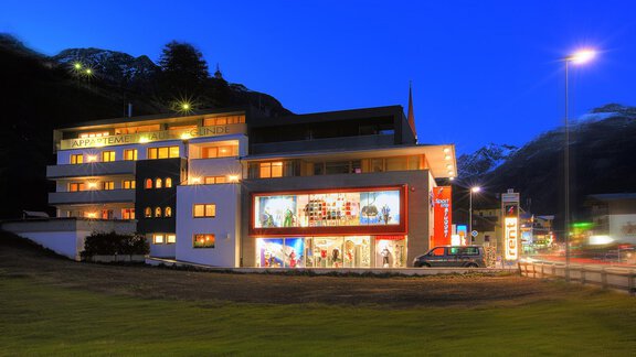 Aussenansicht Winter - Appartementhaus Sieglinde - Sölden
