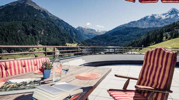 Appartementhaus Leni Balkone - LENI MOUNTAIN APPARTEMENTS - Sölden | © Rudi Wyhlidal