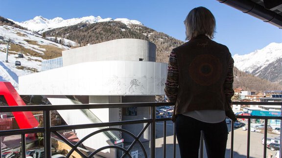 Blick auf die Gondelbahn - "stefan" Hotel - Sölden