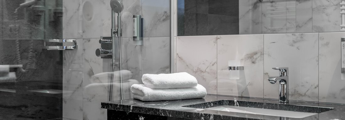 Bad JSRELAX und Alpin - Hotel Enzian - Hochsölden