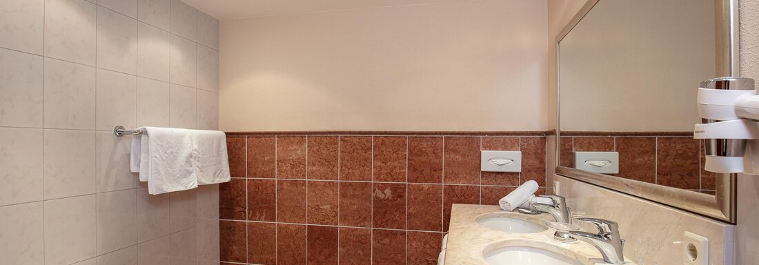 Badezimmer_TypE - Appartements Panorama - Längenfeld