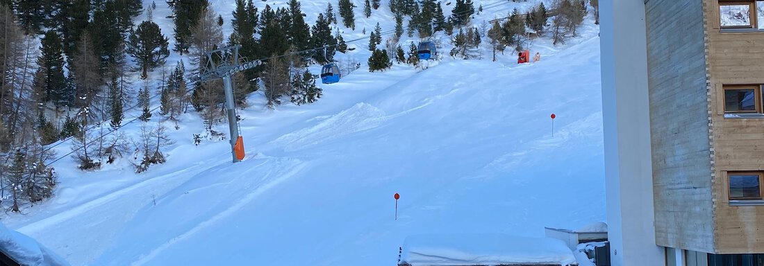 Blick auf die Skipiste vom Schlafzimmer - App. Diamant Obergurgl - Obergurgl 