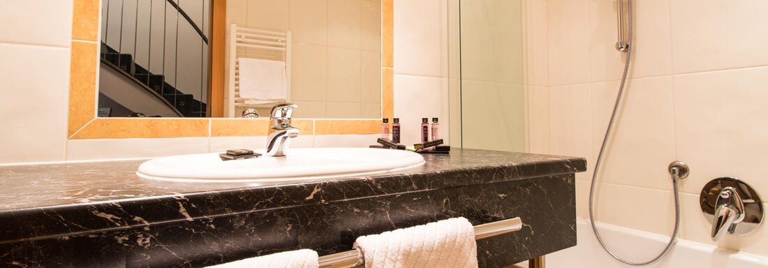 Bathroom - Hotel Alpenaussicht - Obergurgl 