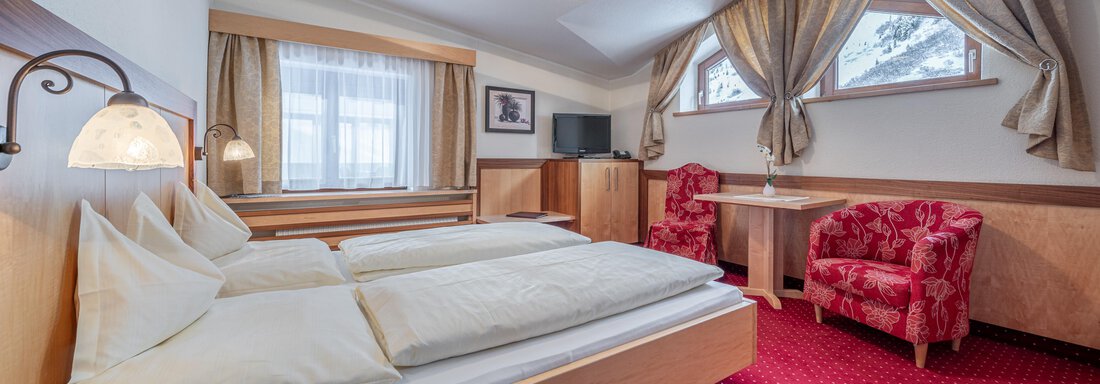 Doppelzimmer Typ C - Hotel Regina - Obergurgl 