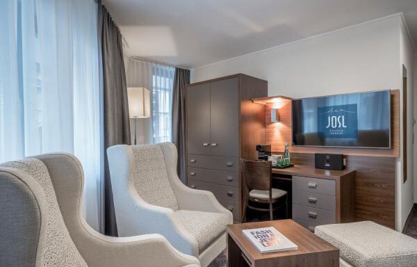 Beispiel Classic Suite Beispiel Classic Suite - Hotel Josl-mountain lounging. DAS Erwachsenenhotel - Obergurgl