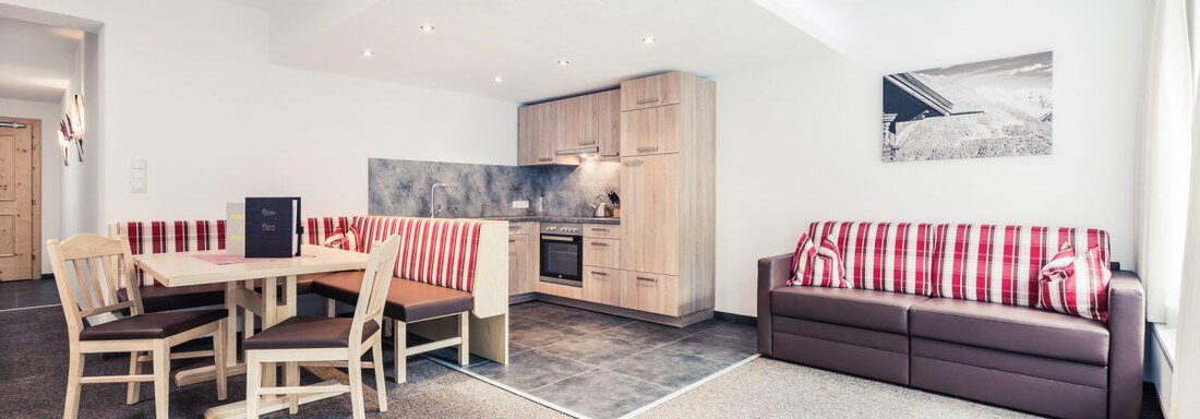 Appartement Rotkogel Wohnküche Appartement Rotkogel Wohnküche - LENI MOUNTAIN APPARTEMENTS - Sölden