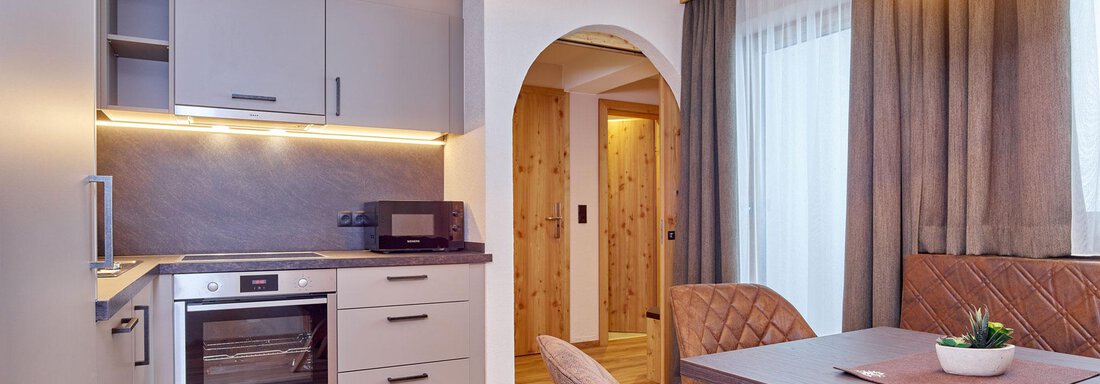 Küche mit Sitzecke REH - Hotel Alt Vent - Tyrol - Vent