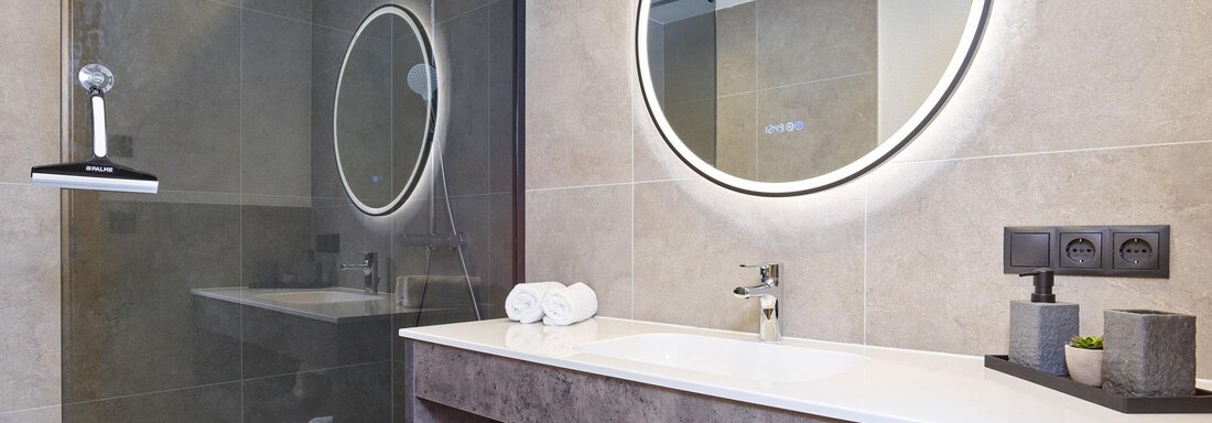 Suite Bade Zimmer - Hotel Alt Vent - Tyrol - Vent